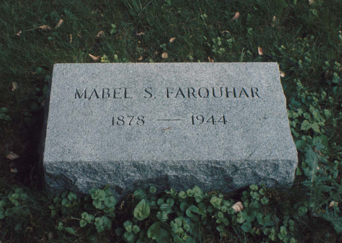 Mabel Straub Farquhar Grave