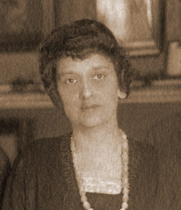 0135 Mabel Harrar