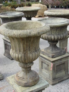 Urns
